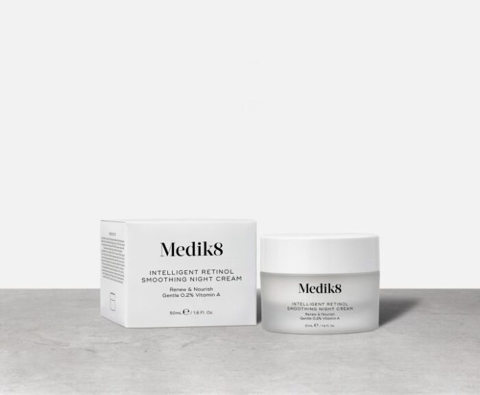 Medik8 INTELLIGENT RETINOL SMOOTHING NIGHT CREAM Przeciwzmarszczkowy krem na noc z retinolem 50 ml