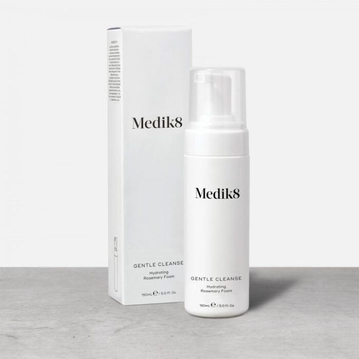 Medik8 GENTLE CLEANSE Łagodna pianka oczyszczająca dla skóry wrażliwej 150 ml